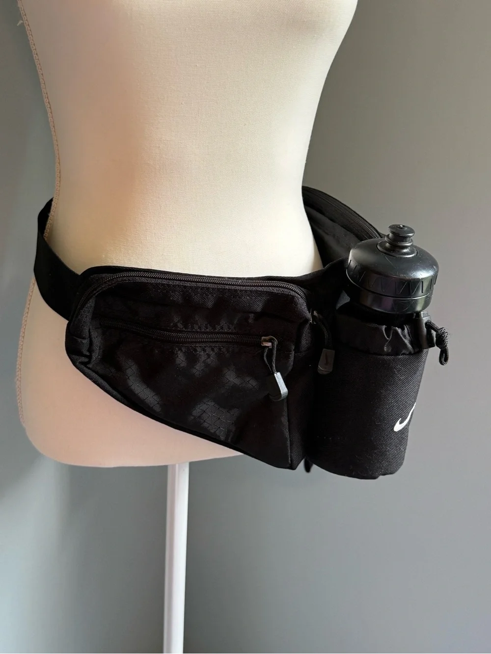 Nike fanny pack - Picture 2 of 3